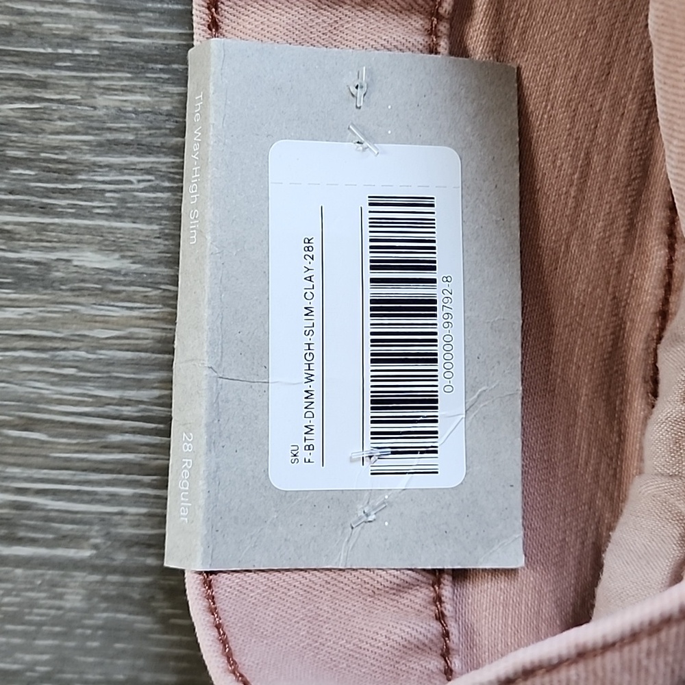 Everlane Women's Jeans in Light Pink - Picture 9 of 16